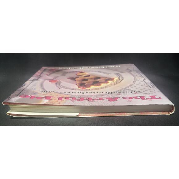 The Artful Pie: Unforgettable Recipes for Creative Cooks Hardback Cookbook - Picture 4 of 10